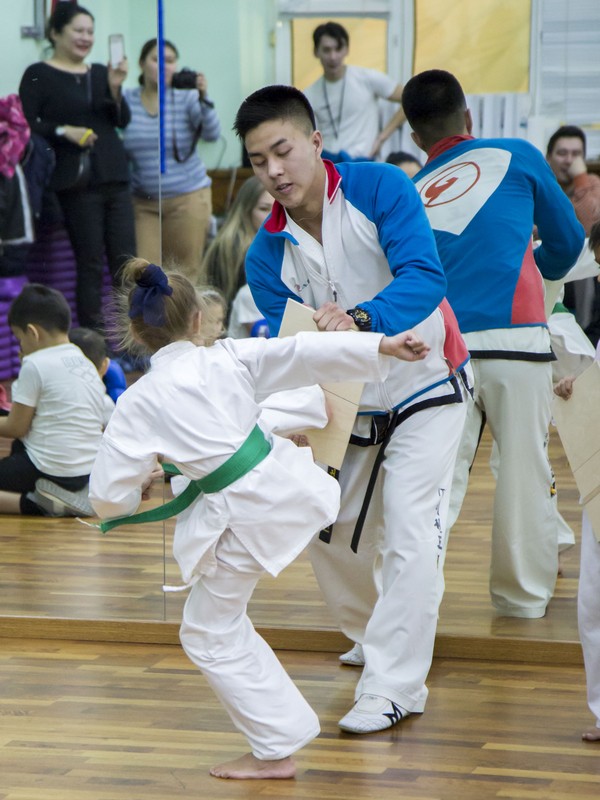 Открытый урок по таэквондо и kickboxing kids