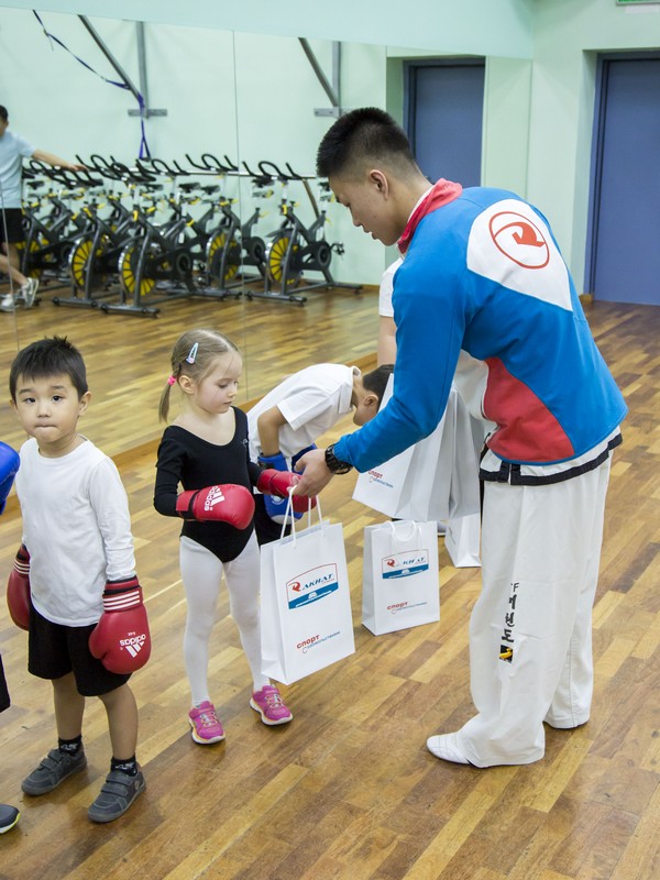 Открытый урок по таэквондо и kickboxing kids