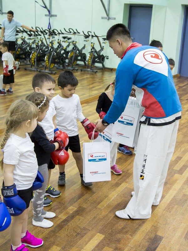 Открытый урок по таэквондо и kickboxing kids