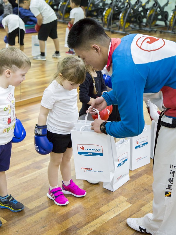 Открытый урок по таэквондо и kickboxing kids