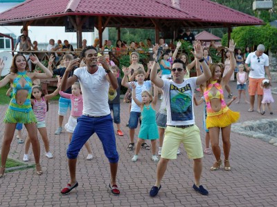 Rakhat Fitnessтегі жазғы кештер!